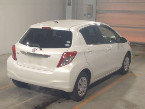 2012 Toyota Vitz NSP130[1]