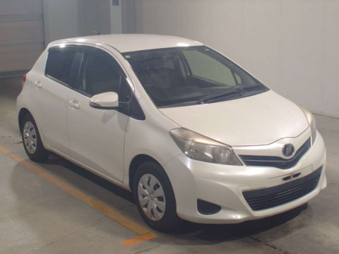 2012 Toyota Vitz NSP130[2]