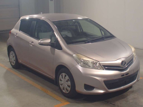 2012 Toyota Vitz KSP130[2]