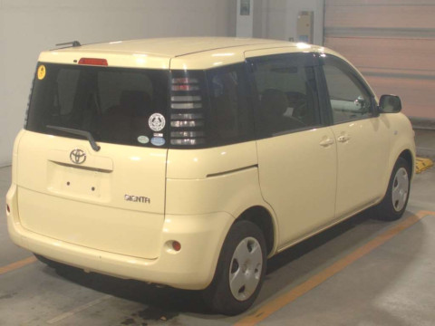 2006 Toyota Sienta NCP81G[1]