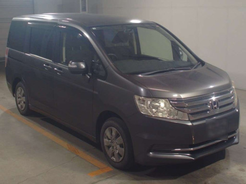 2012 Honda Step WGN RK1[2]