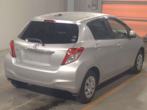 2011 Toyota Vitz KSP130[1]