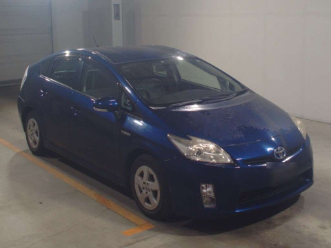 2010 Toyota Prius ZVW30[2]