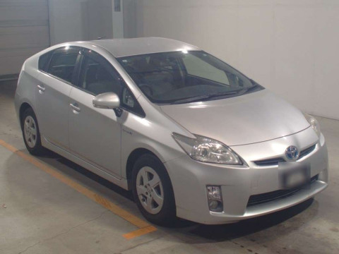 2011 Toyota Prius ZVW30[2]