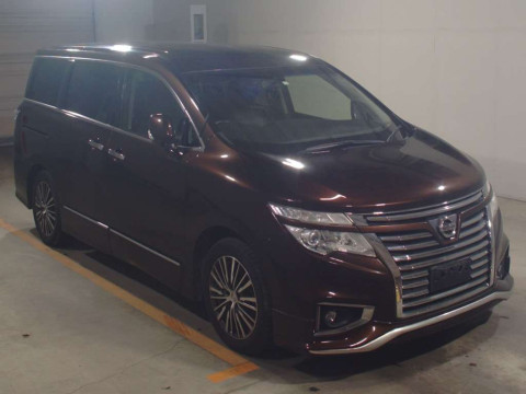 2014 Nissan Elgrand TE52[2]