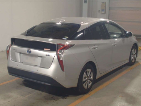 2018 Toyota Prius ZVW51[1]