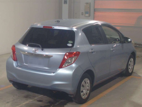 2014 Toyota Vitz NSP130[1]