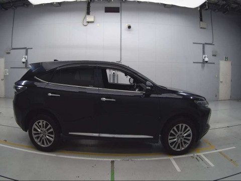 2016 Toyota Harrier ZSU60W[2]