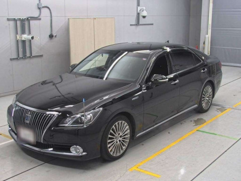 2014 Toyota Crown Majesta GWS214[0]