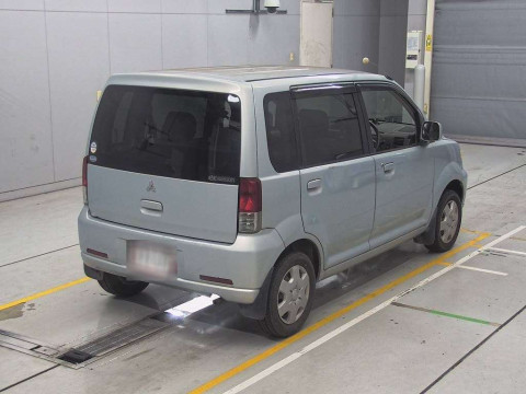 2001 Mitsubishi eK Wagon H81W[1]