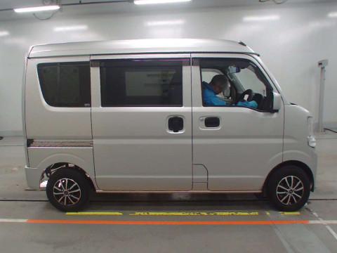 2021 Nissan NV100 Clipper DR17V[2]