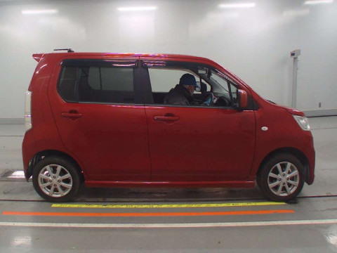 2013 Suzuki WAGON R STINGRAY MH34S[2]