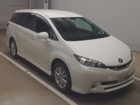 2010 Toyota Wish ZGE20W[2]