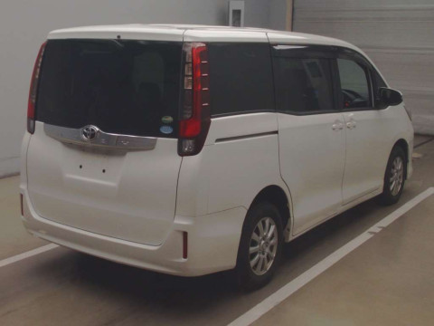 2017 Toyota Noah ZRR85G[1]