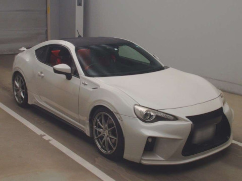 2012 Toyota 86 ZN6[2]