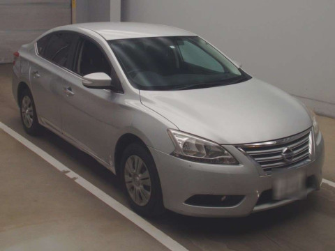 2018 Nissan SYLPHY TB17[2]