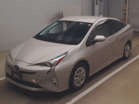 2017 Toyota Prius ZVW50[0]