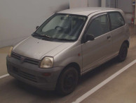 1999 Mitsubishi Minica