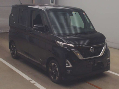 2022 Nissan Roox B44A[2]