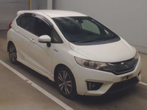 2013 Honda Fit Hybrid GP5[2]