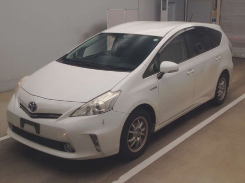 2012 Toyota Prius alpha ZVW41W[0]