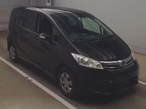 2012 Honda Freed GB3[2]