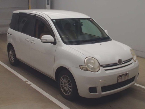 2006 Toyota Sienta NCP81G[2]