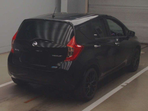 2015 Nissan Note E12[1]