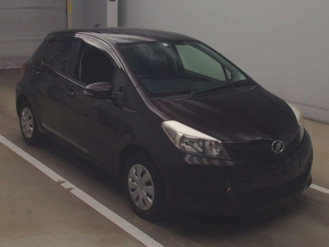 2014 Toyota Vitz NSP130[2]