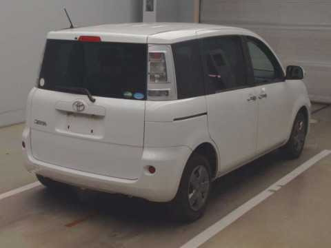 2012 Toyota Sienta NCP81G[1]