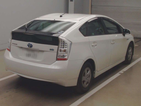 2010 Toyota Prius ZVW30[1]