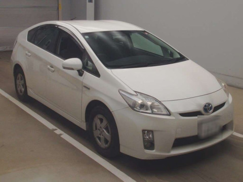 2010 Toyota Prius ZVW30[2]