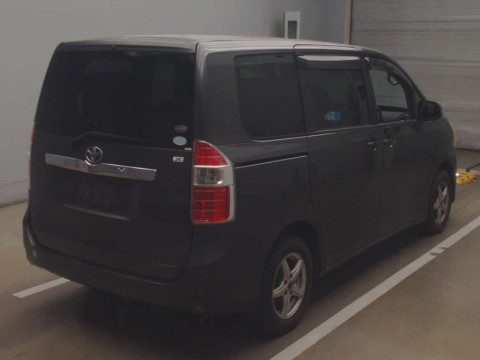 2009 Toyota Noah ZRR70G[1]