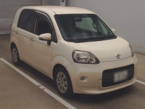 2013 Toyota Porte NCP141[2]