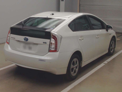 2014 Toyota Prius ZVW30[1]