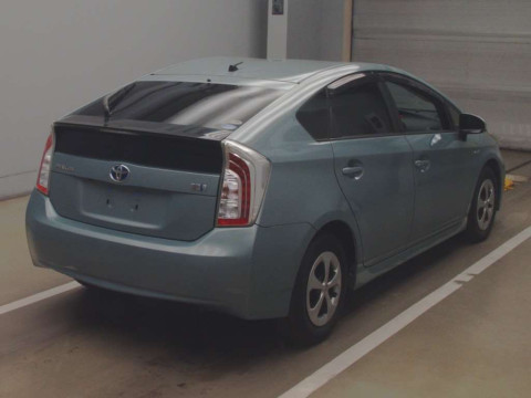 2012 Toyota Prius ZVW30[1]