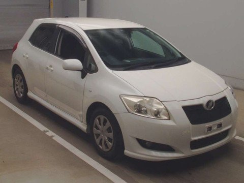 2008 Toyota Auris ZRE152H[2]