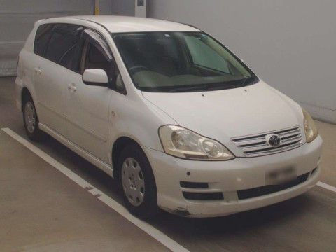 2005 Toyota Ipsum ACM21W[2]