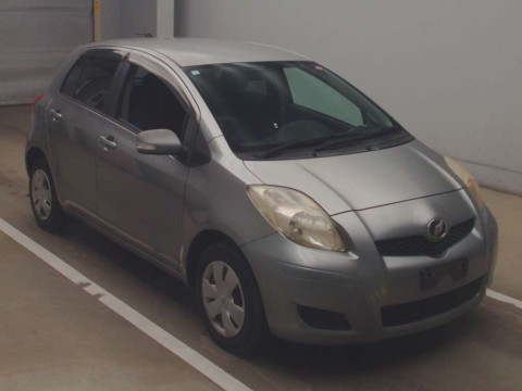 2008 Toyota Vitz SCP90[2]