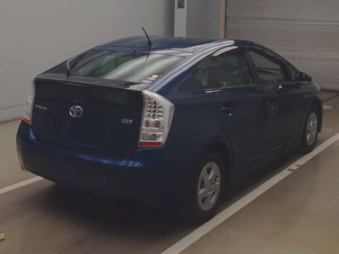 2010 Toyota Prius ZVW30[1]