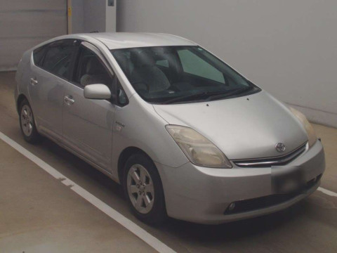 2009 Toyota Prius NHW20[2]