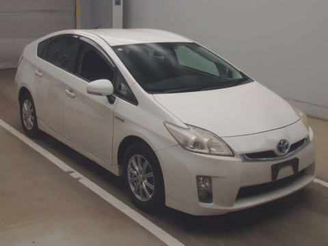 2011 Toyota Prius ZVW30[2]