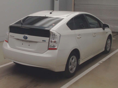 2010 Toyota Prius ZVW30[1]