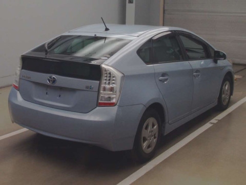 2010 Toyota Prius ZVW30[1]