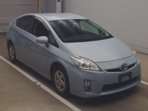 2010 Toyota Prius ZVW30[2]