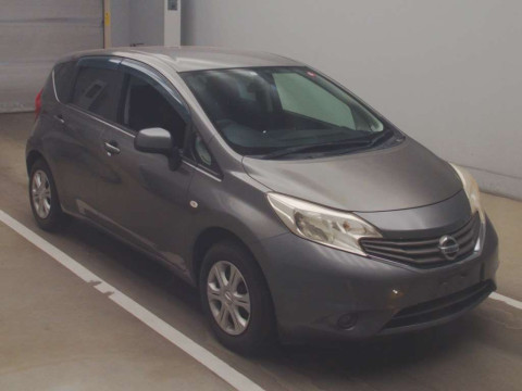 2013 Nissan Note E12[2]