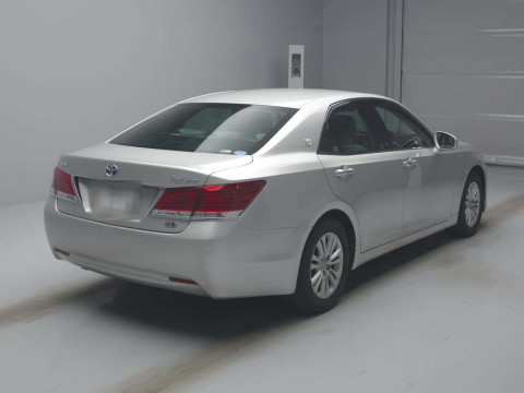 2013 Toyota Crown Hybrid AWS210[1]