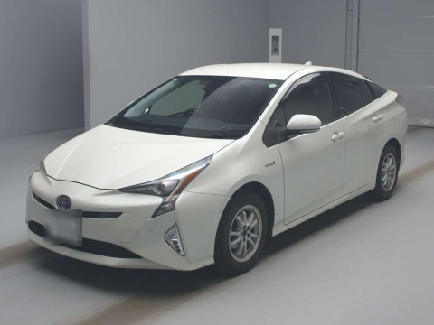 2017 Toyota Prius ZVW55[0]