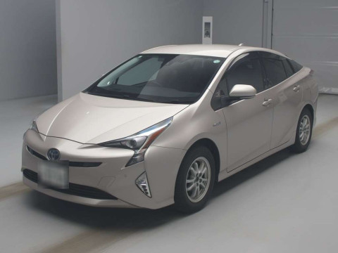 2017 Toyota Prius ZVW55[0]