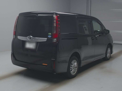 2015 Toyota Noah ZRR85G[1]